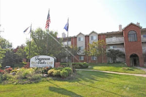 68123/Tregaron_Oaks_Apartments_Bellevue_NE.jpg