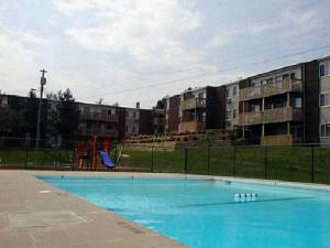 68124/Cedarwood_Apartments_Omaha_NE.jpg